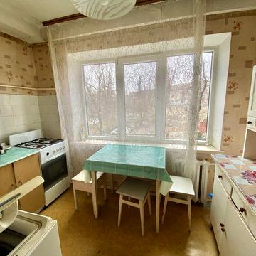 2к РОЗДІЛЬНА, біля метро Чернігівська,пр-т Гагаріна 17 (Каденюка),є ГАЗ