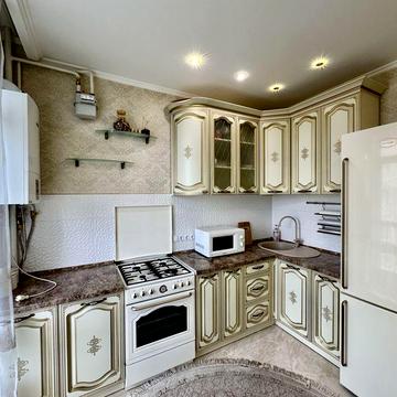 Продам однокімнатну квартиру у  Новому Будинку  Бочарова/Сахарова АОГВ