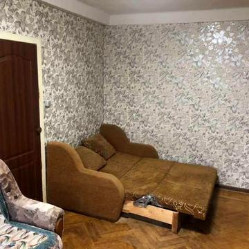 Сдам 1 Комнатную квартиру. 4/5 этаж. Метро Ботанический Сад.