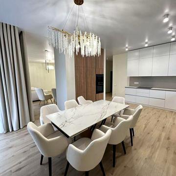 БУДИНОК З РЕМОНТОМ та меблями біля Києва.