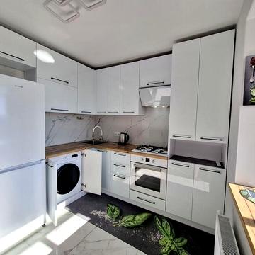 Здам гарну 1 к.кв з дизайнерським ремонтом, район Склозаводу!