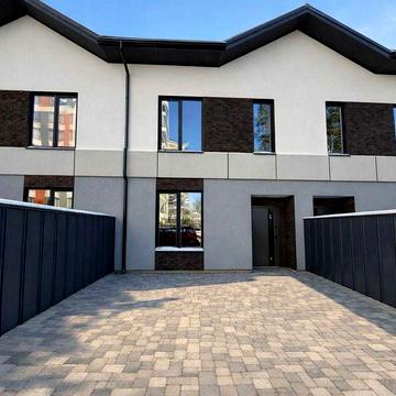 Кутовий таунхаус 90 м² в Ірпені, вул. Вінграновського | від 90 000$ | газ | центр. комунікації | 05.2026