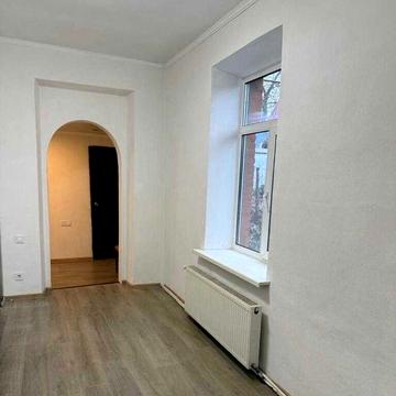 (5) Продам частину будинку на Старому місті 6470