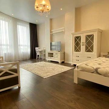 Миколи Міхновського бульв. (Дружби народів), 14-16