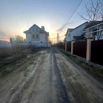 Скнилів будинок 30 м кв 5 соток землі