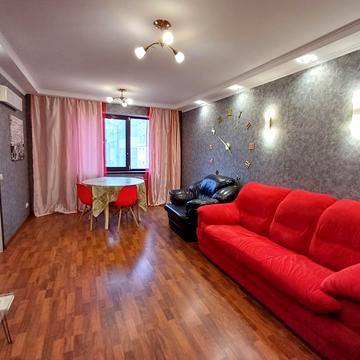 Зої Гайдай вул., 2