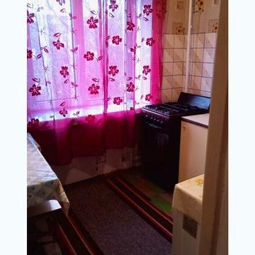 Сдается 2 комн квартира!  Дендропарк!