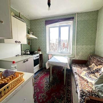 Головка 18 Левада гарна чиста квартира вільна