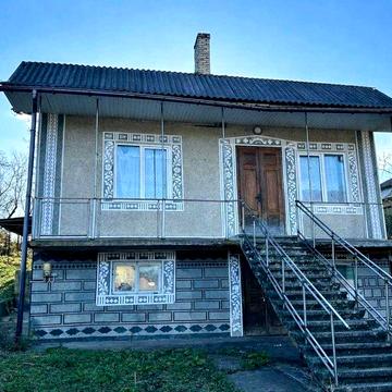 Продається будинок у с. Курів, Івано-Франківська область