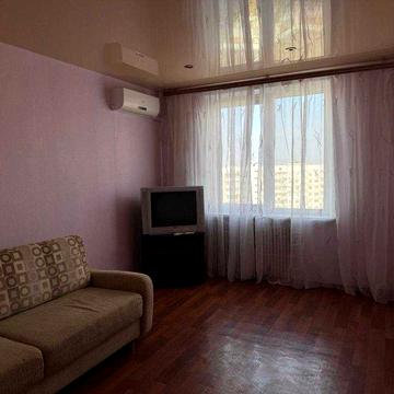 Здам 3 кімнатну квартиру на Олексіївці, пр.Перемоги,61.