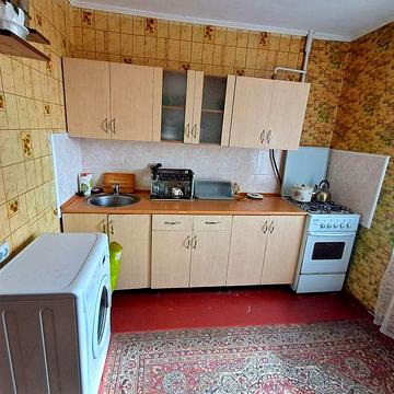 Здається 2к квартира ПЗР Корольова