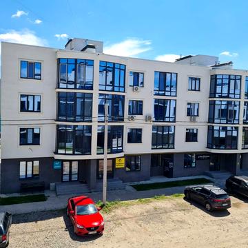 Патріотів вул., 2