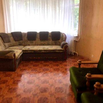 Оренда 2к квартири Свято-Миколаївська/ Леніна