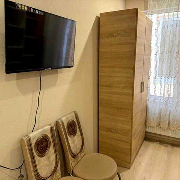 Сдам 1-комнатную квартиру в новом доме на Умова/ Ленпосёлок