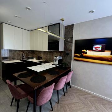 Європейського Союзу просп. (Правди), 51