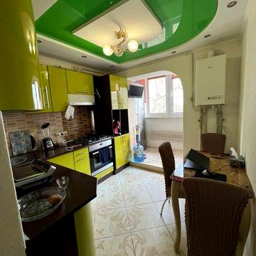 Стильна 2-кімнатна квартира з ремонтом та повною комплектацією
 вул. Р