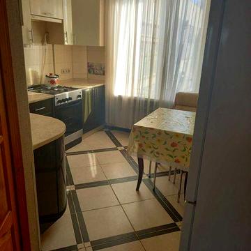 Сдам 1ную кв.ру в Лузановке на 8\9 длительно