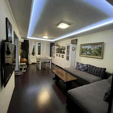 Продам 3-комн квартиру в районе 8 Марта [Юбилейный] ул.