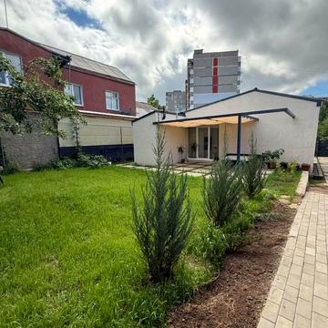 10 Лінія вул., 35