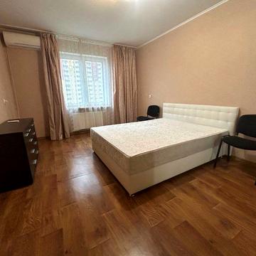 Оренда 1к квартири 49м² Київ ЖК Крістер Град ГЕНЕРАТОР 6 поверх Кіт Собака Укриття Вікна у двір