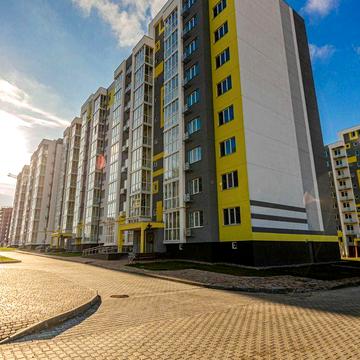 Простора 1-кімнатна квартира в ЖК Пелюстковий