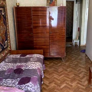 Продам 2-комн квартиру в районе Малиновского Маршала ул.