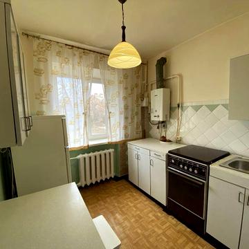 Вул. Коріатовичів. Продаж з меблями і технікою.