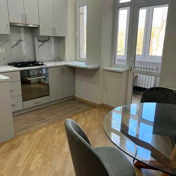 Здається в довгострокову оренду квартира біля Університету Федьковича