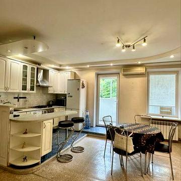 Здам 3 кімнатну квартиру Центр, метро Наукова