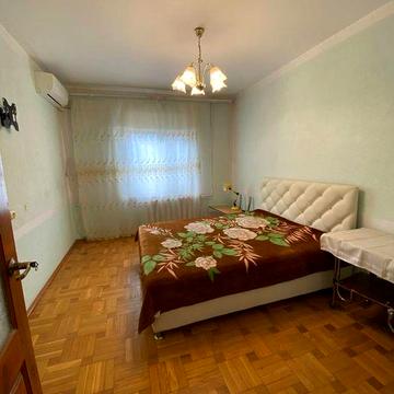 Срочно сдам 2 ком. квартиру, ул.Тополева 10. Таирова