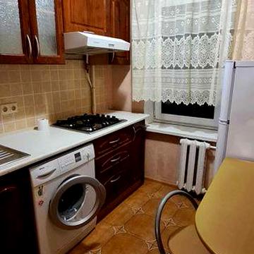 БЕЗ КОМІСІЇ. Продам 1-к квартиру біля метро Палац Україна, метро Олімпійська