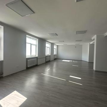 Незалежності просп., 108