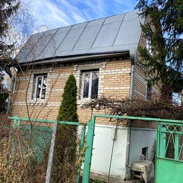 Дачний будинок з прекрасним видом