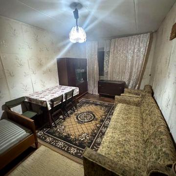 Здається 1 кімнатна квартира на Карачунах