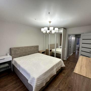 Продам квартиру ‼️БЕЗ %‼️ в районі ст. м. Осокорки (без посередників) ЖК Патріотика