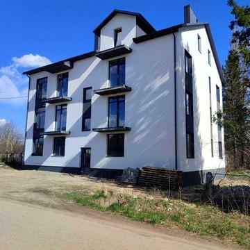 4 - кімнатна квартира в м.Сторожинець