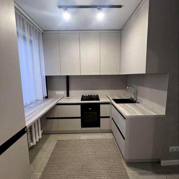 Продається 3-к Чешка по вул.Героїв Майдану