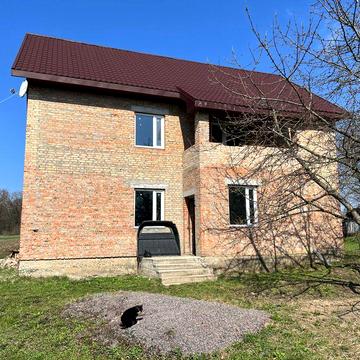 Терміновий продаж будинку в передмісті Луцька біля лісу!