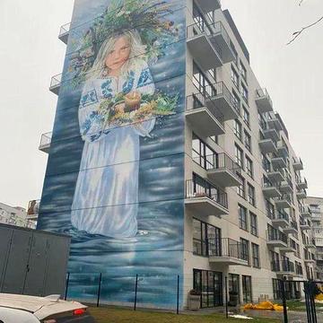 Продам 3-комн квартиру в районе Беляева Замполита ул.