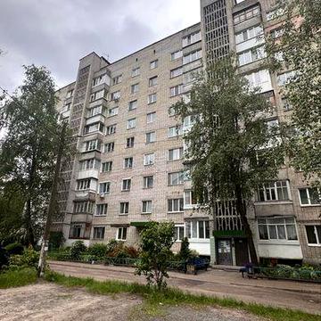 Здається 2кім квартира на Десантників з АО