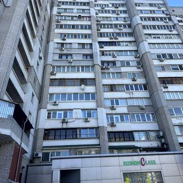 Сдам 3-х комнатную квартиру !