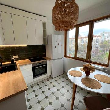 Здається в оренду затишна, світла 2-кім.квартира,Європейського Союзу, 6А