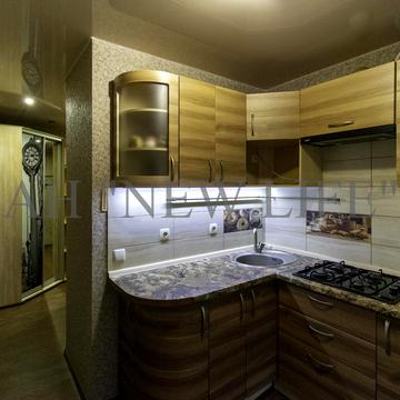 Новомістенська вул., 27