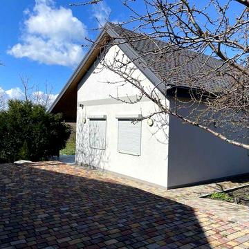 Здам для пари невелику сучасну дачу на березі річки, Олександрівка