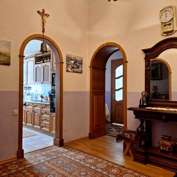 3к квартира з каміном та власним паркомісцем на Саксаганського