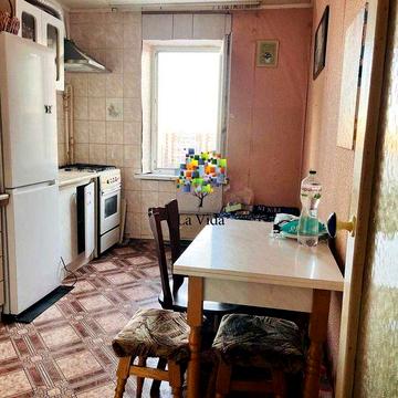 Продаж 1к квартири Володимера Висоцького 6