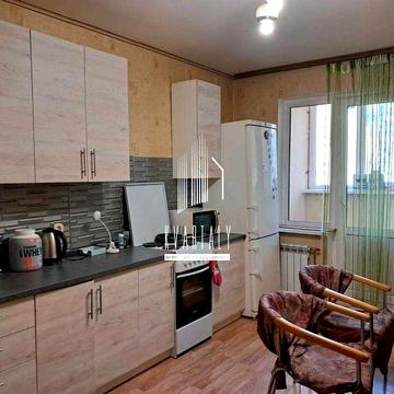 Продаж 3-кімнатної квартири вул. М.Максимовича,9в метро Васильківська