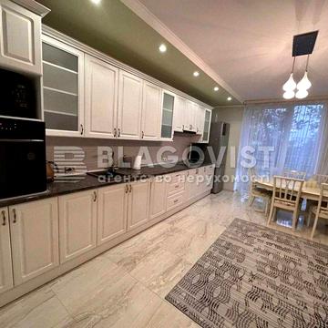 Продам 3 кім квартира ЖК Відпочинок вул Петрицького 21 Не високій поверх ЖК відпочинок