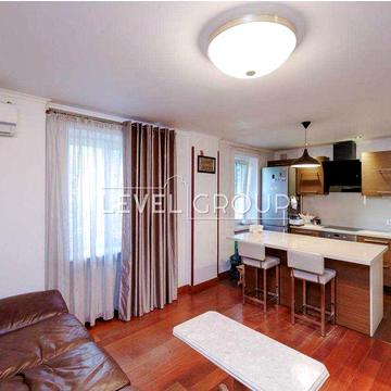 Продаж 4-кімнатної квартири Менделєєва / метро Звіринецька