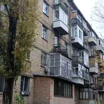 Продаж 2 кім Сталінки Лондонська,4 Сквер Ушинського Чоколівка